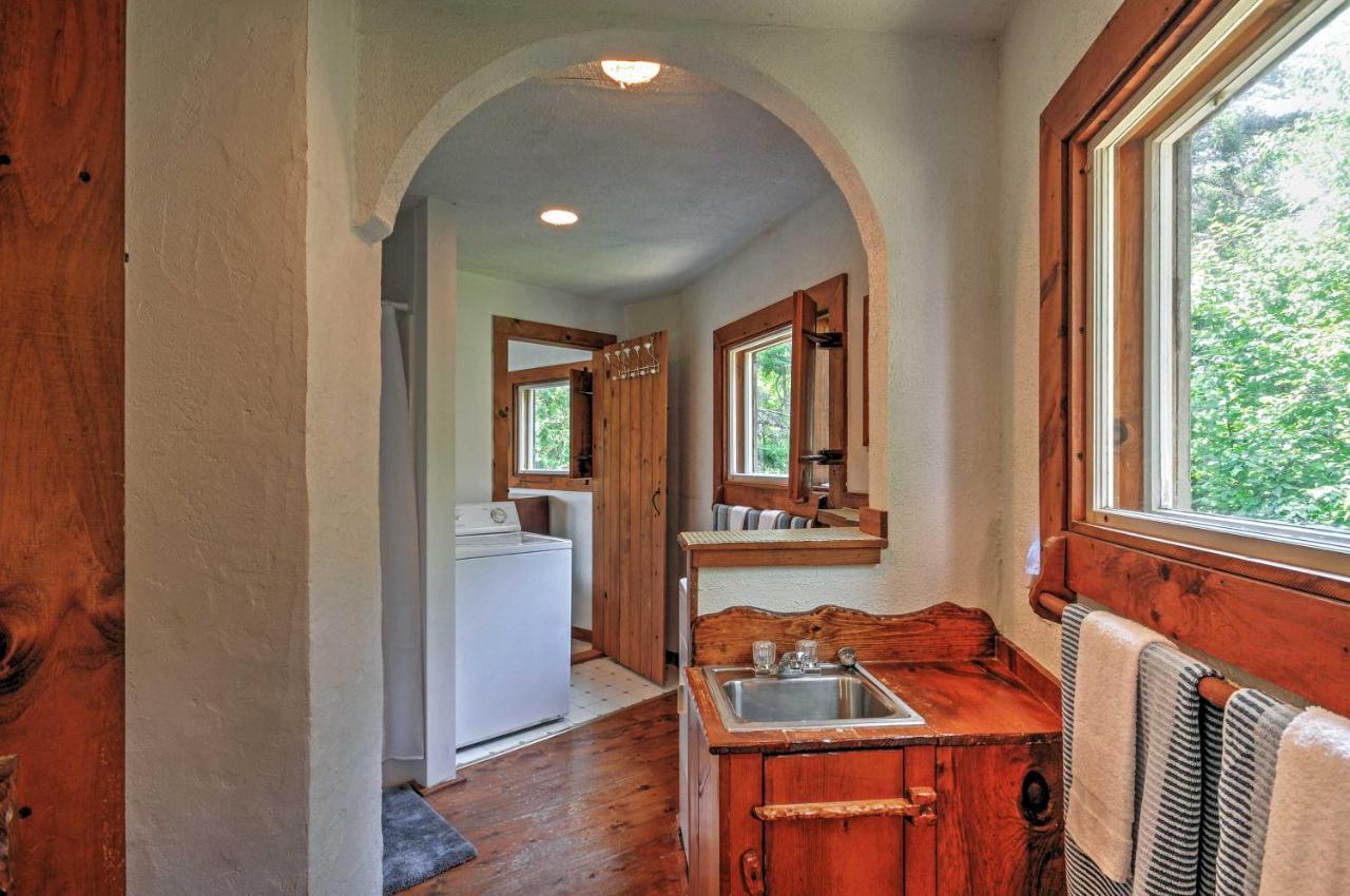 Prospect Harbor Dragonwood Castle On Waterfront With Stunning Viewヴィラ エクステリア 写真